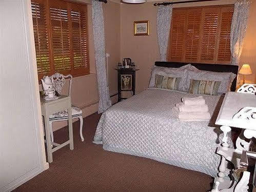 Richmond Lane Guest House - Aa Accredited Romsey Esterno foto